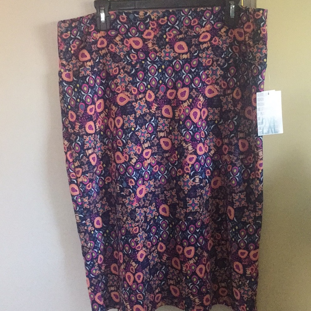 2XL Paisley LuLaRoe Cassie
